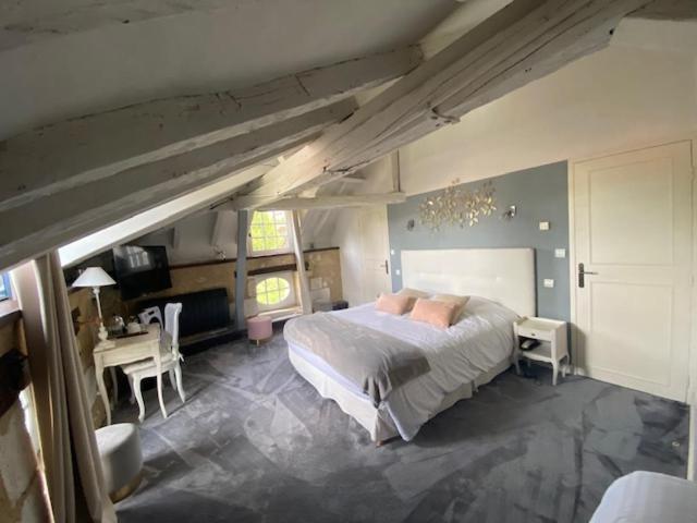 Hostellerie Les Griffons Bourdeilles Exteriör bild